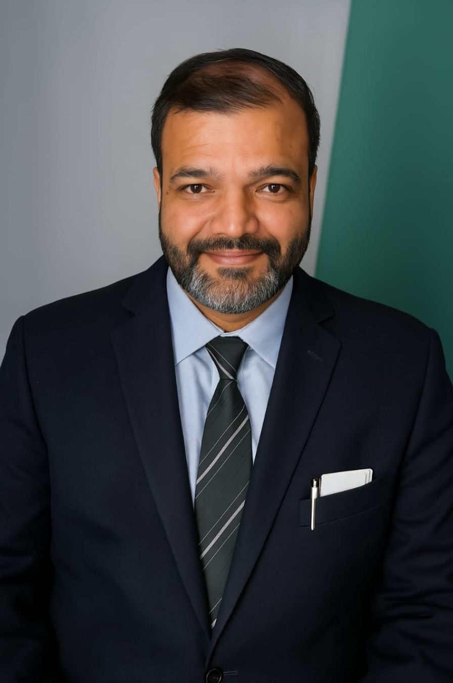 Pink and Red Summer Sale Instagram Post (1)