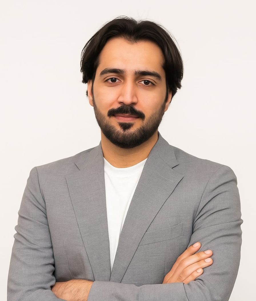 Pink and Red Summer Sale Instagram Post